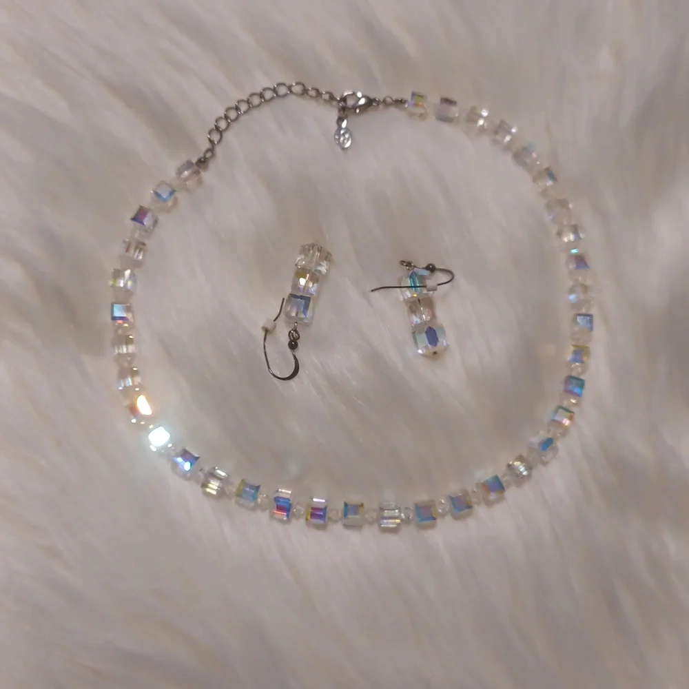 multicolored crystal necklace - Picture 4 of 6